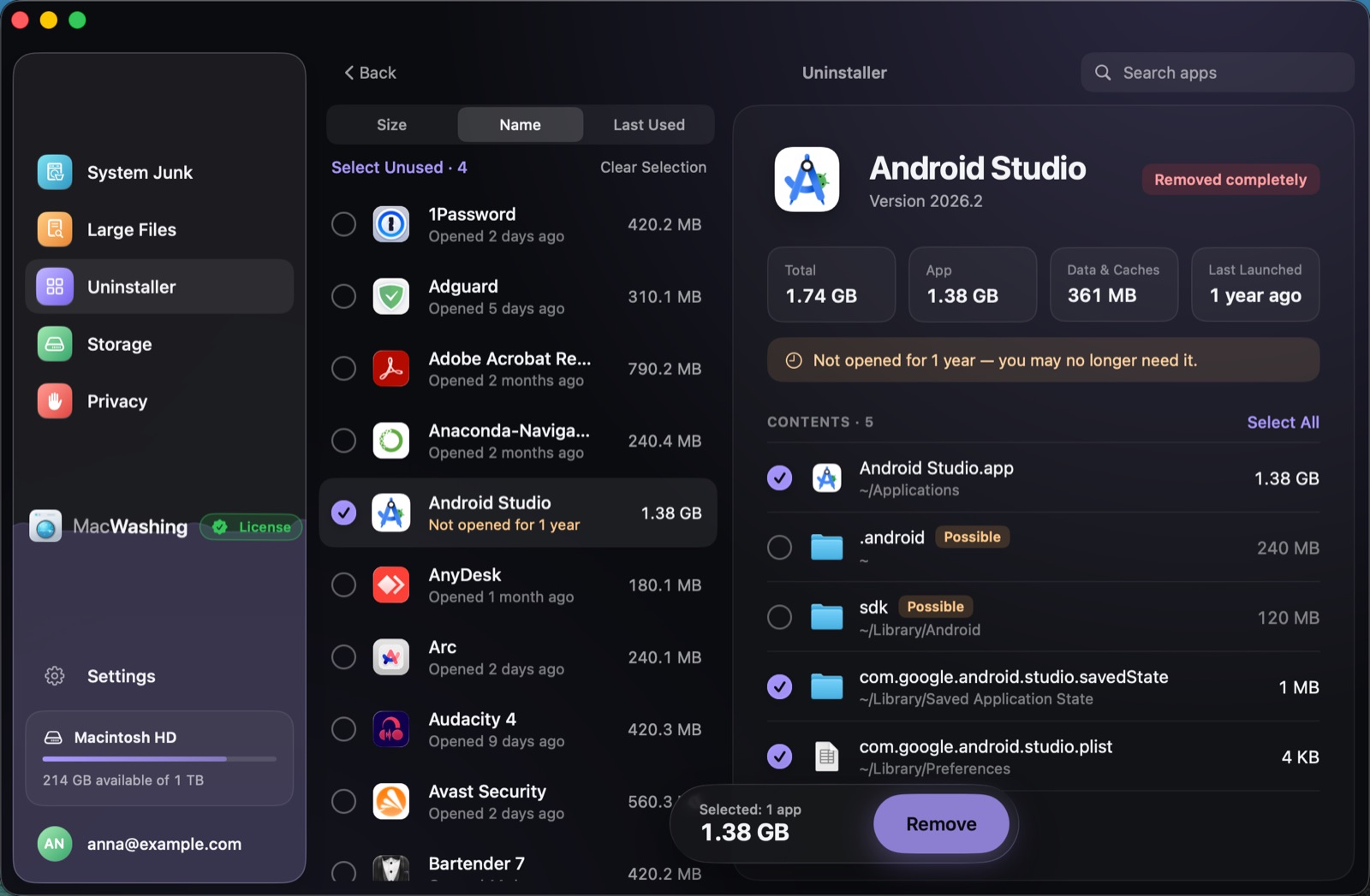 Uninstaller: a list of apps sorted by size with when each was last opened, Google Chrome selected with its app and cache sizes