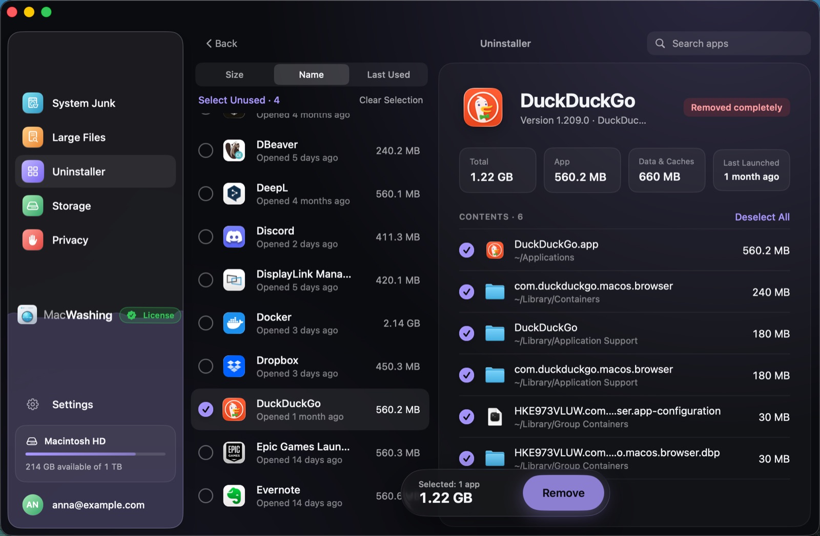 Uninstaller: a list of apps sorted by size with when each was last opened, Google Chrome selected with its app and cache sizes